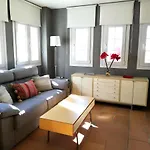 Apartamento Arttyfal Con Parking Y Wifi By Surynieve