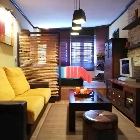 Arttyfal Con Parking Y Wifi By Surynieve شقة